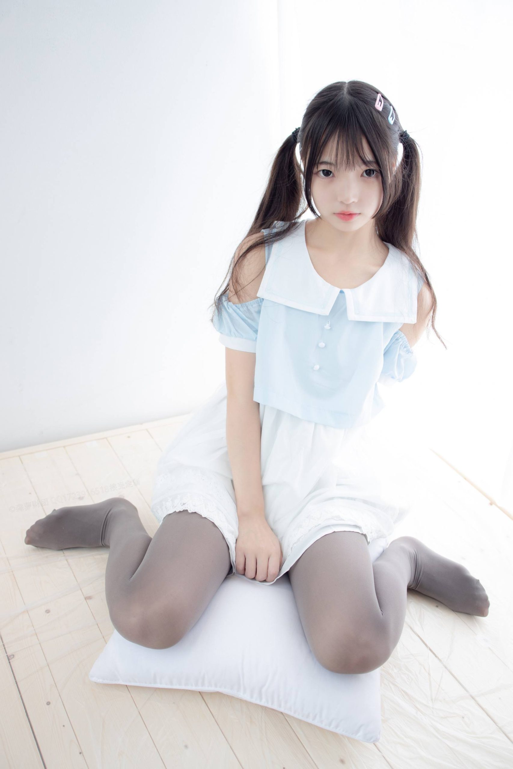 图片[5]-超级甜美的灰丝小姑娘【86P】20005-野途图库