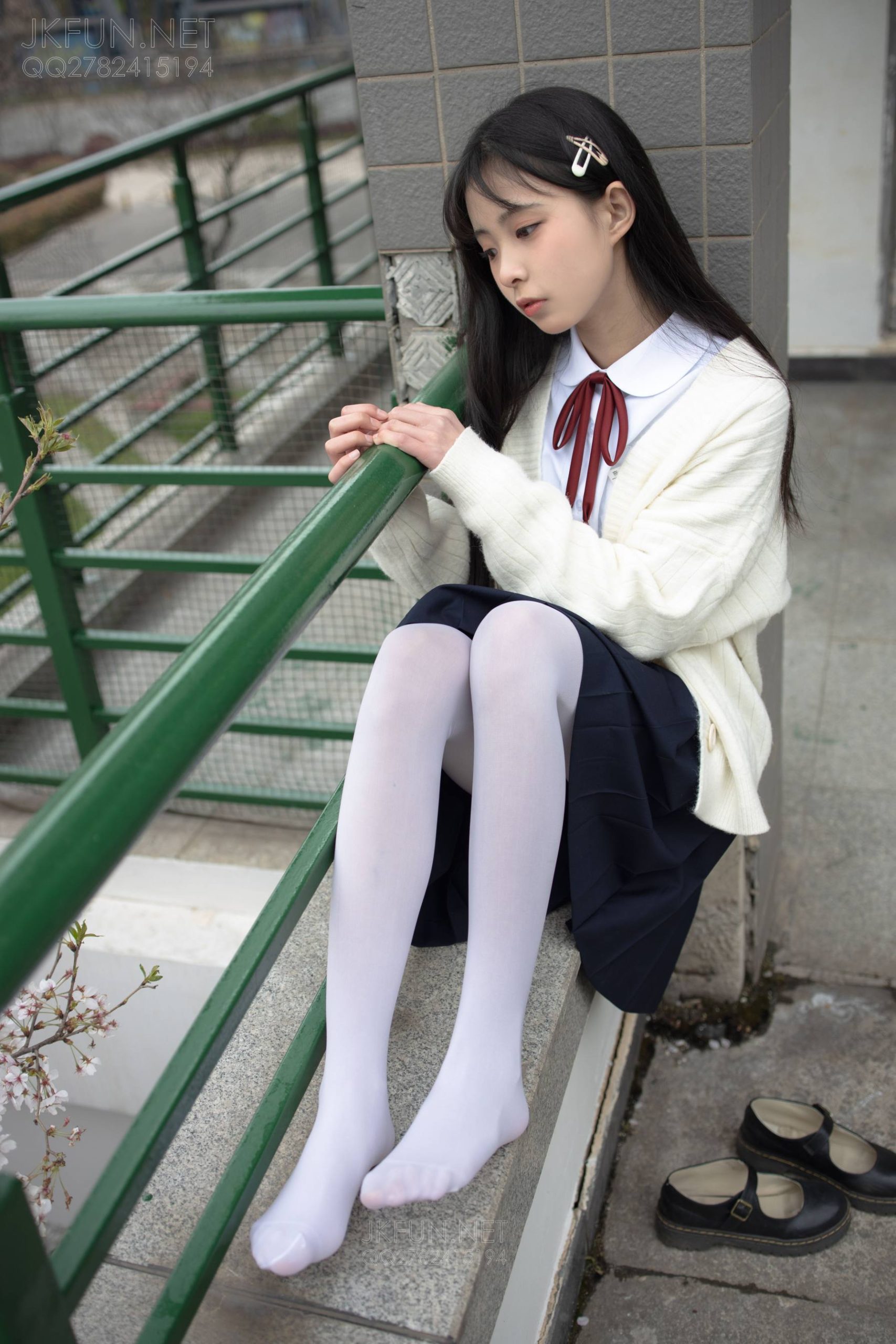 图片[5]-甜美可人的白丝姑娘【127P】20011-野途图库