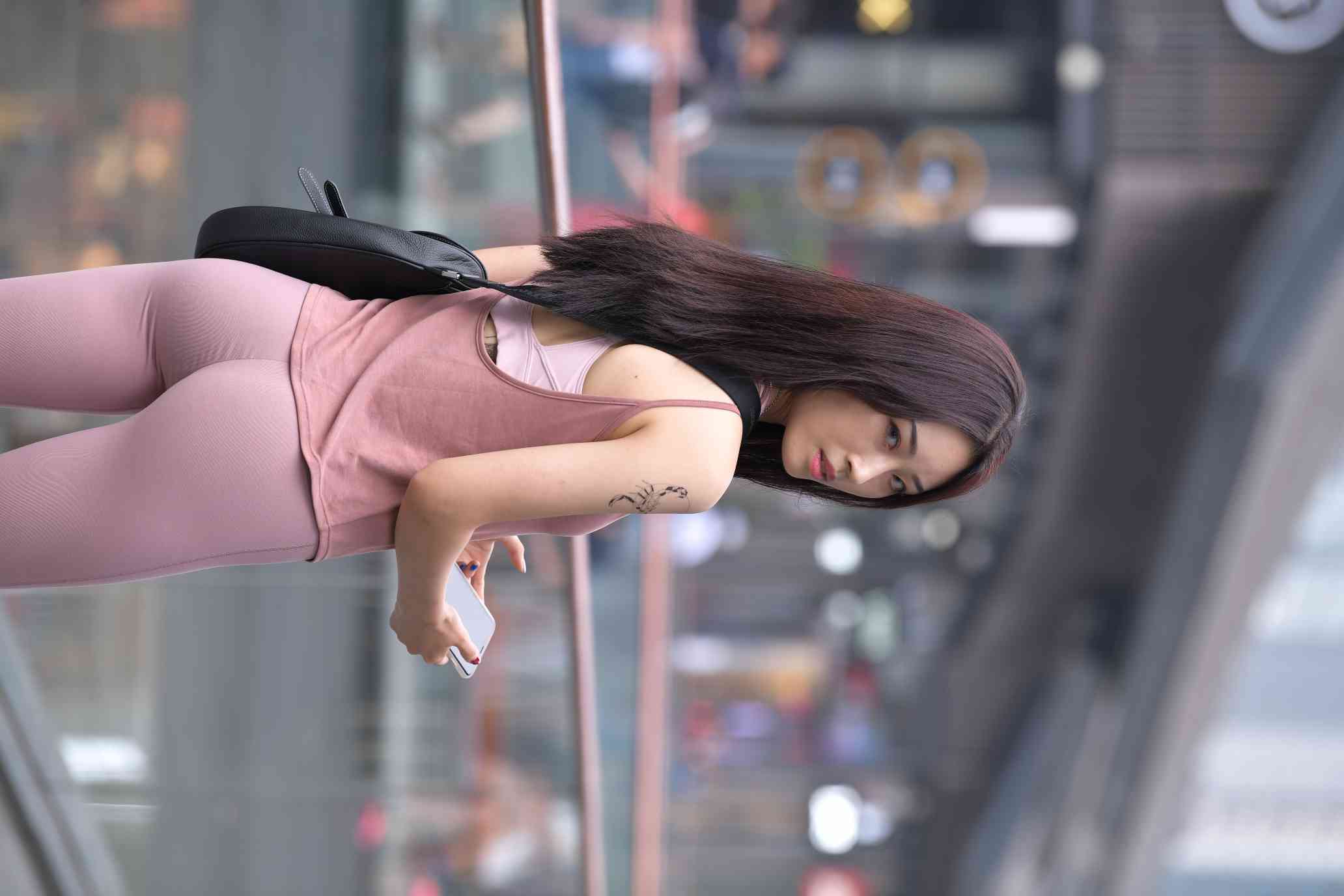 图片[2]-特别哇塞的瑜伽裤女人【217P】04018-野途图库