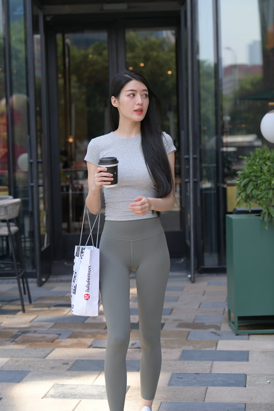 图片[4]-在外面逛街的瑜伽裤女孩J2240 449P1V-16.7GB-野途图库