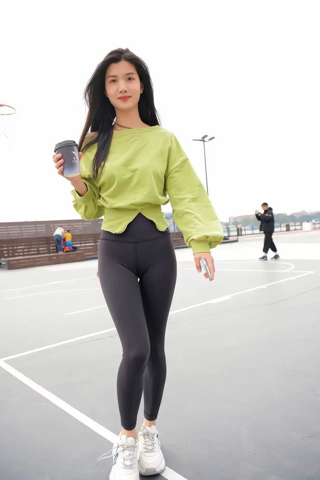 绿色瑜伽裤女孩很开心 J1519 1094P1V-27.6GB-野途图库