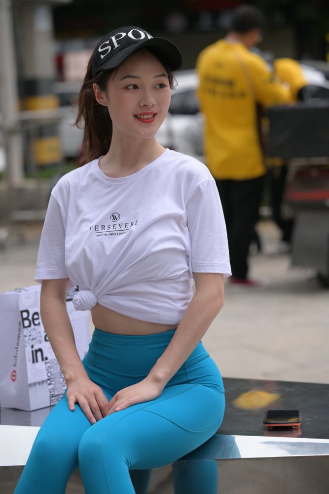 图片[2]-蓝色瑜伽裤阳光女孩J2095 611P1V-21.8GB-野途图库