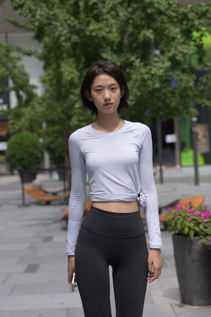 图片[1]-短发长腿的女生J2791 292P-5.71GB-野途图库