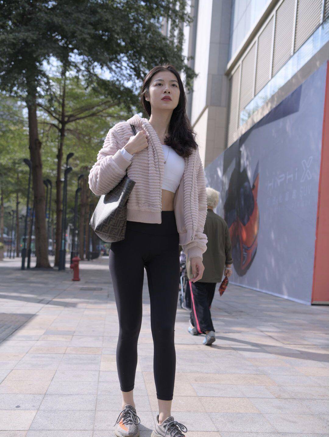 图片[2]-逛街的紧身瑜伽裤女孩 J1455 411P2V-26.6GB-野途图库