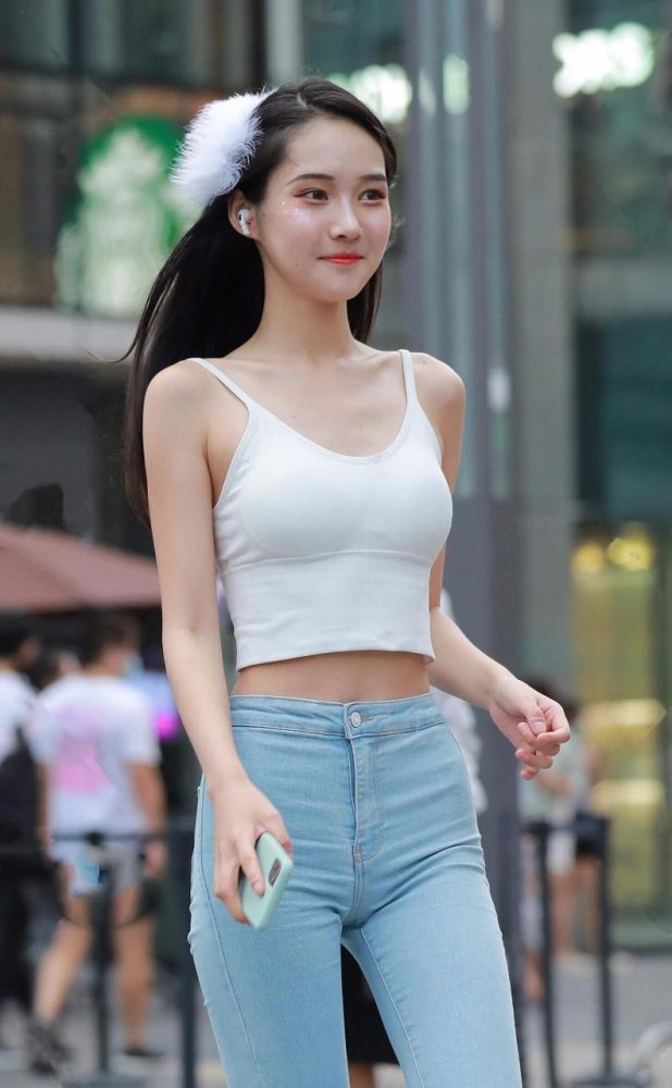 非常漂亮的牛仔裤女孩 J2144 98P1V-1.92GB-野途图库