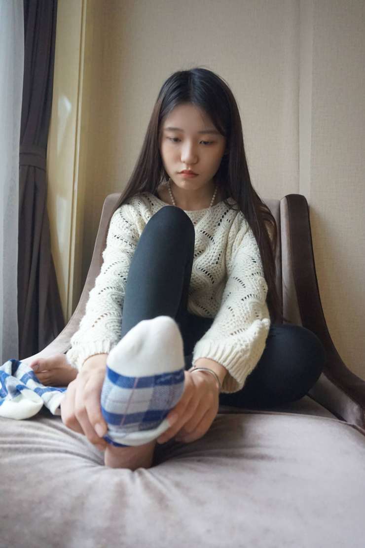图片[5]-眼神很清澈的赤脚女孩【59P】20020-野途图库
