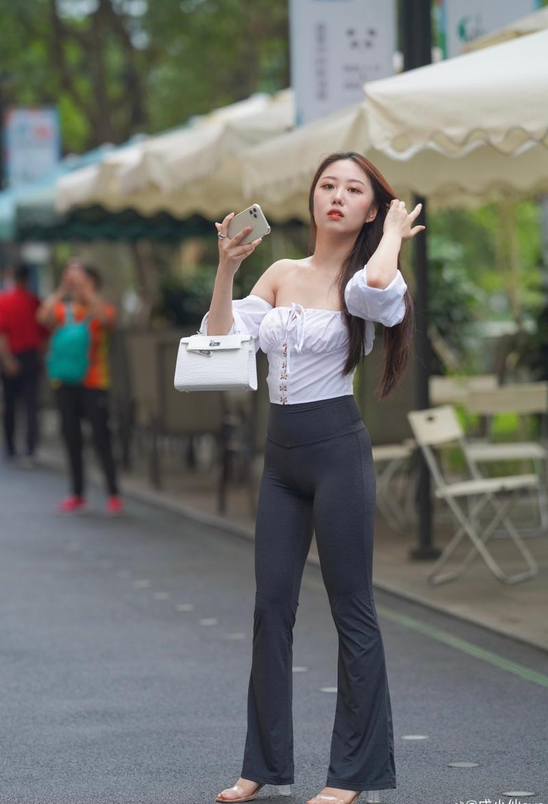 图片[2]-身材非常哇塞的瑜伽裤女孩  J1333 521P6V-21.6GB-野途图库