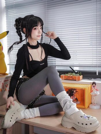 图片[9]-牛仔热裤+灰丝姑娘玩自拍-野途图库