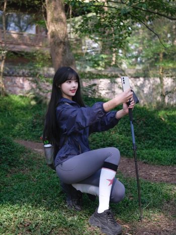 图片[4]-爱爬山的瑜伽裤MM，太甜美了！~-野途图库